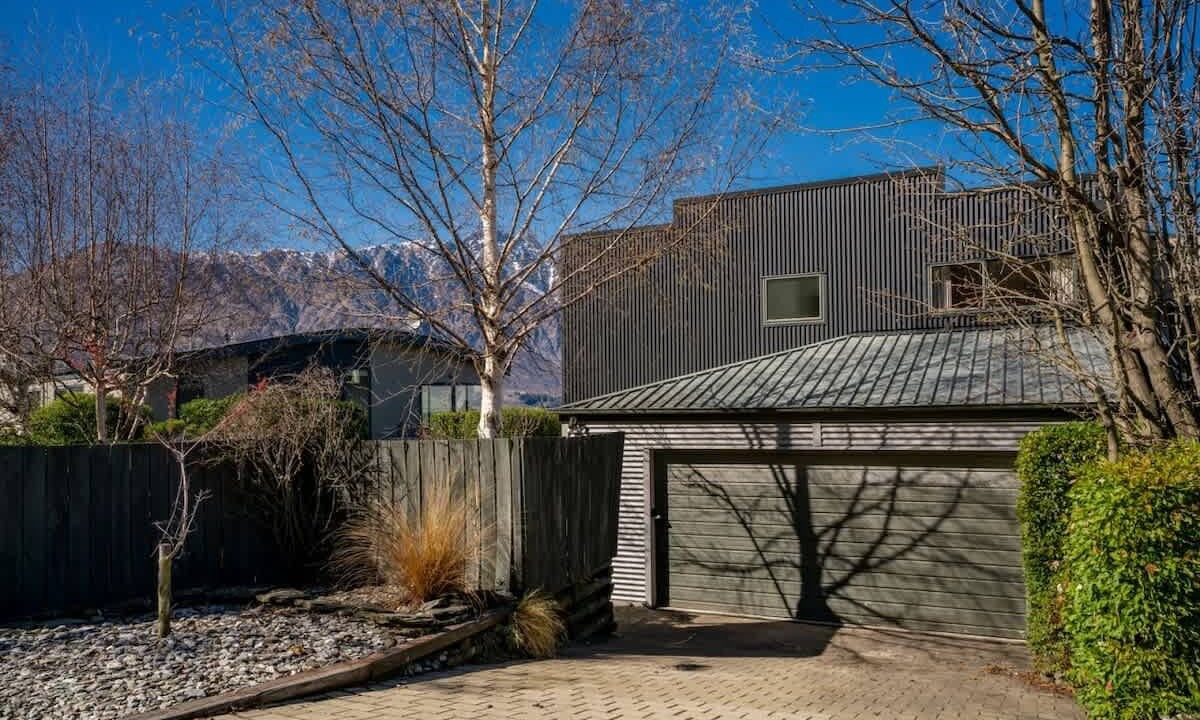 Photo of Others in Frankton