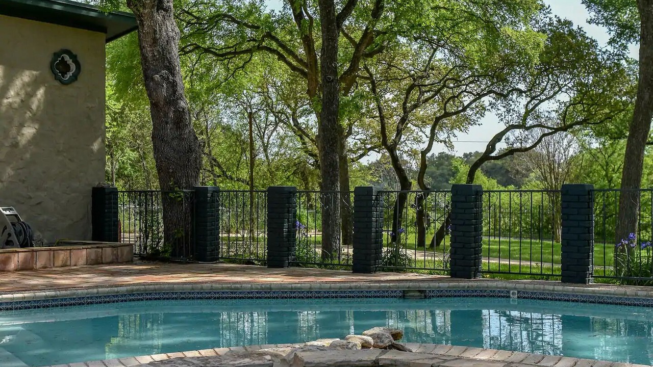 Photo of Outdoor in San Leanna