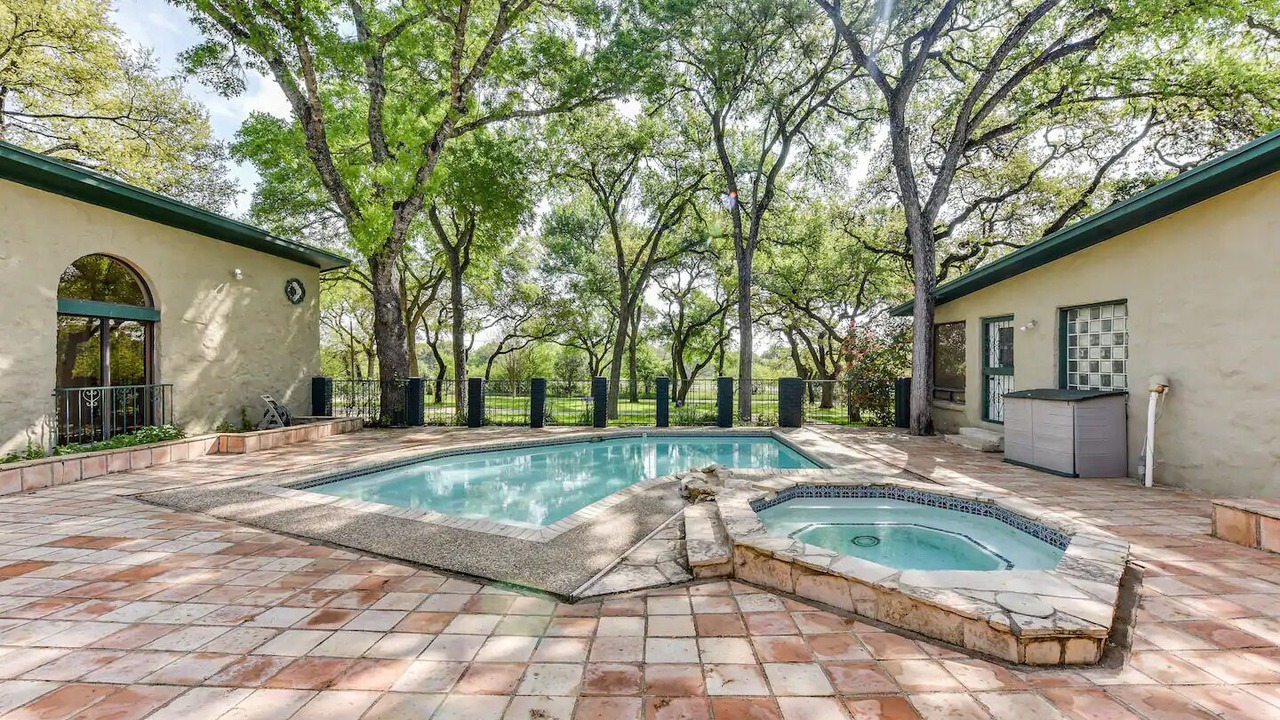 Photo of Outdoor in San Leanna