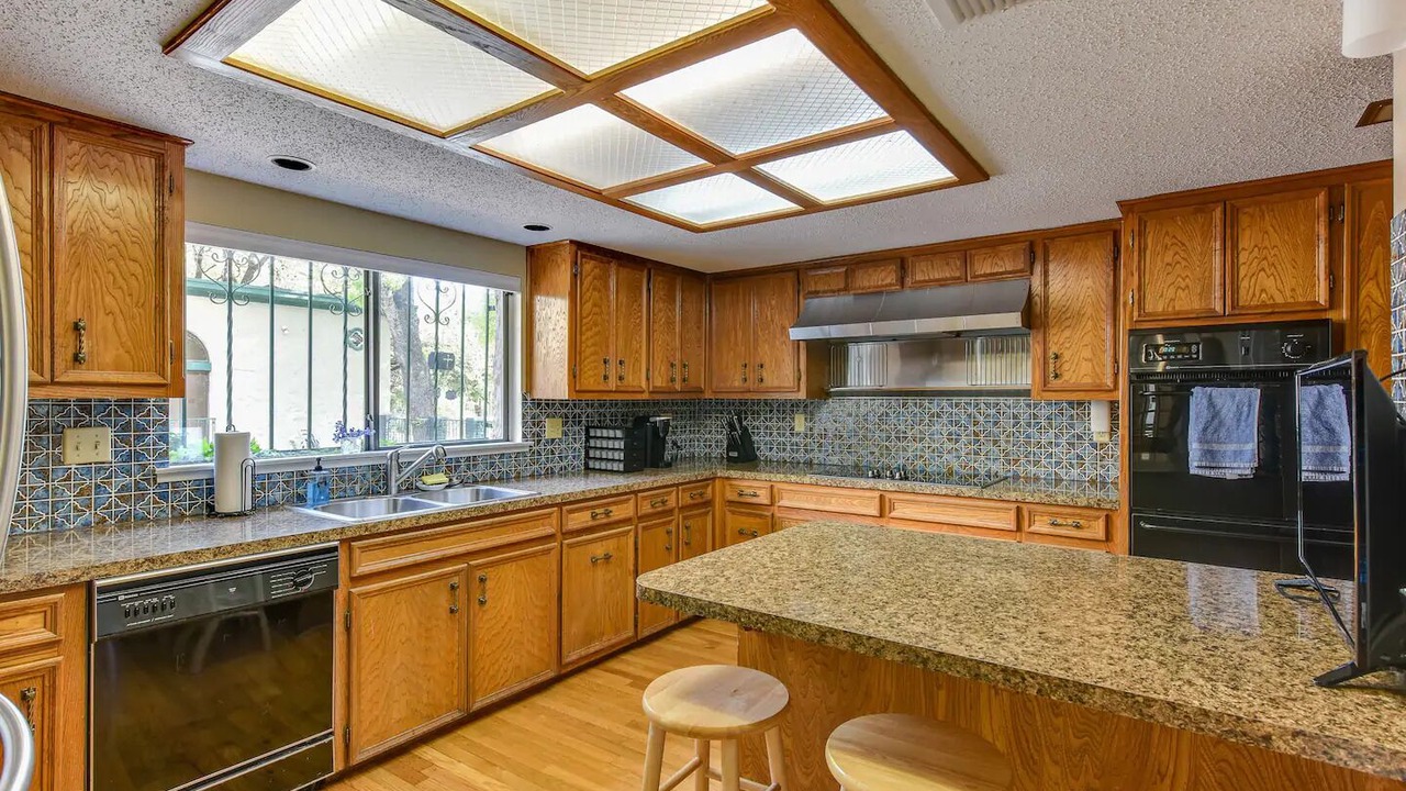Photo of Kitchen in San Leanna