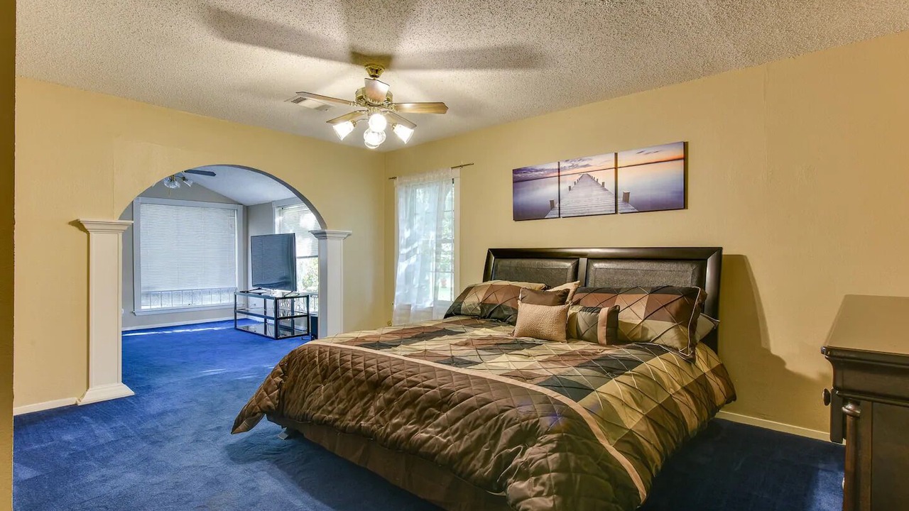 Photo of Bedroom in San Leanna