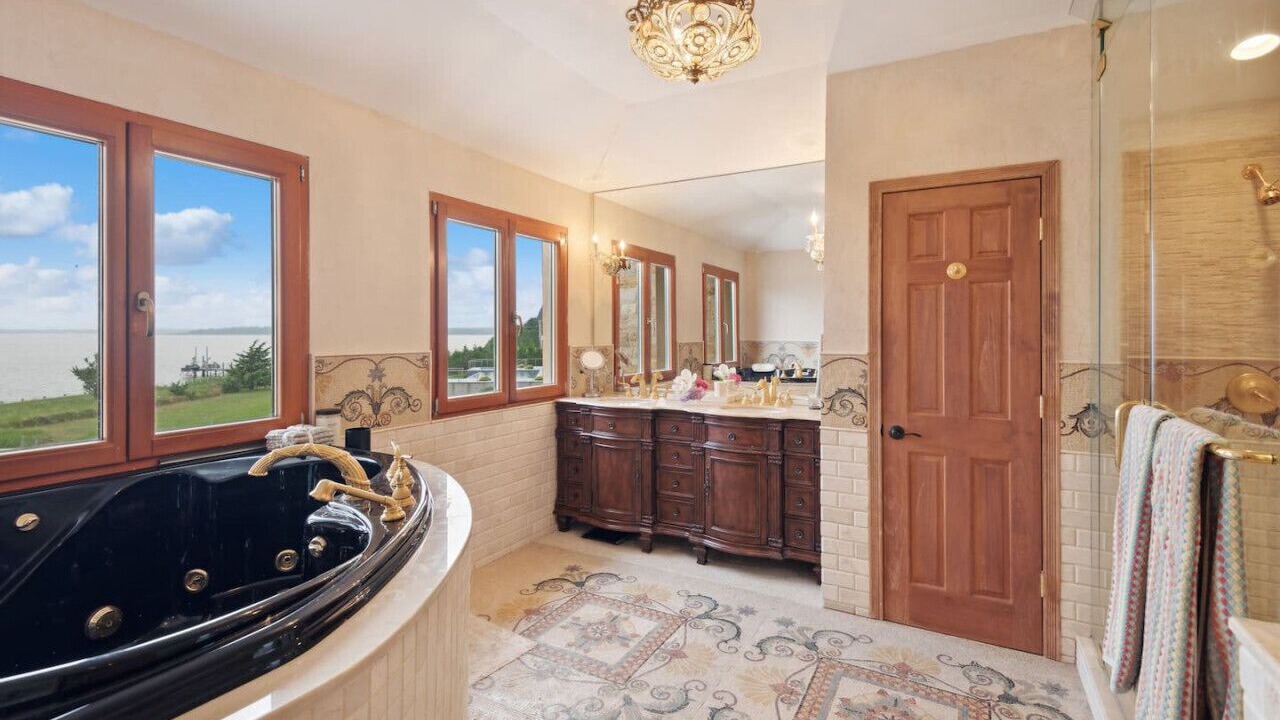 Photo of Bathroom in Remsenburg