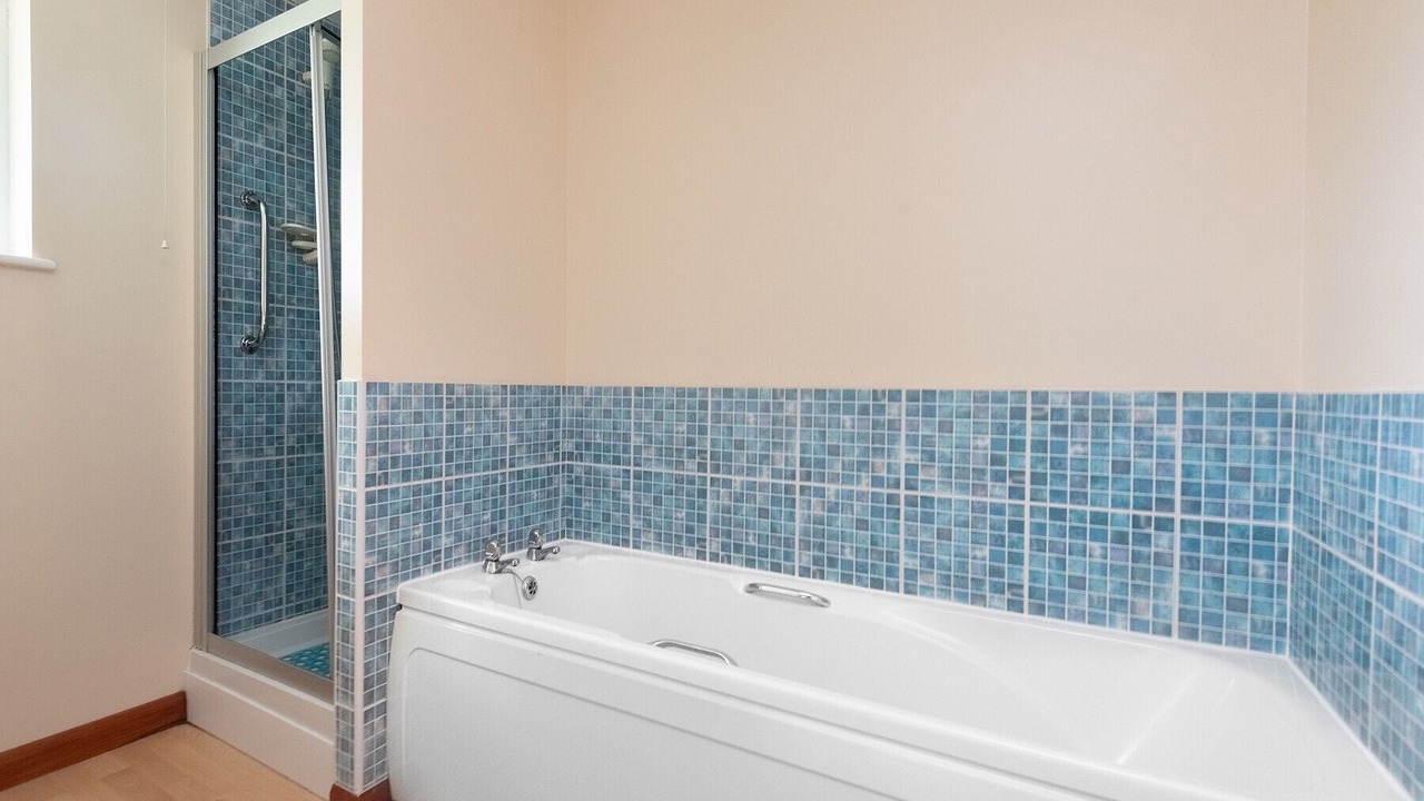 Photo of Bathroom in Goonhavern