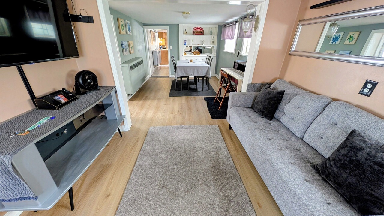 Photo of Livingroom in Irving Park East