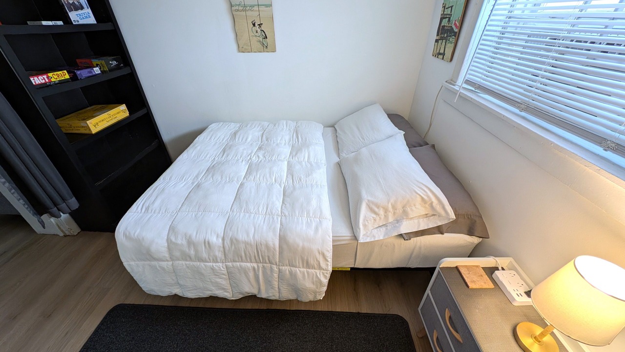 Photo of Bedroom in Irving Park East