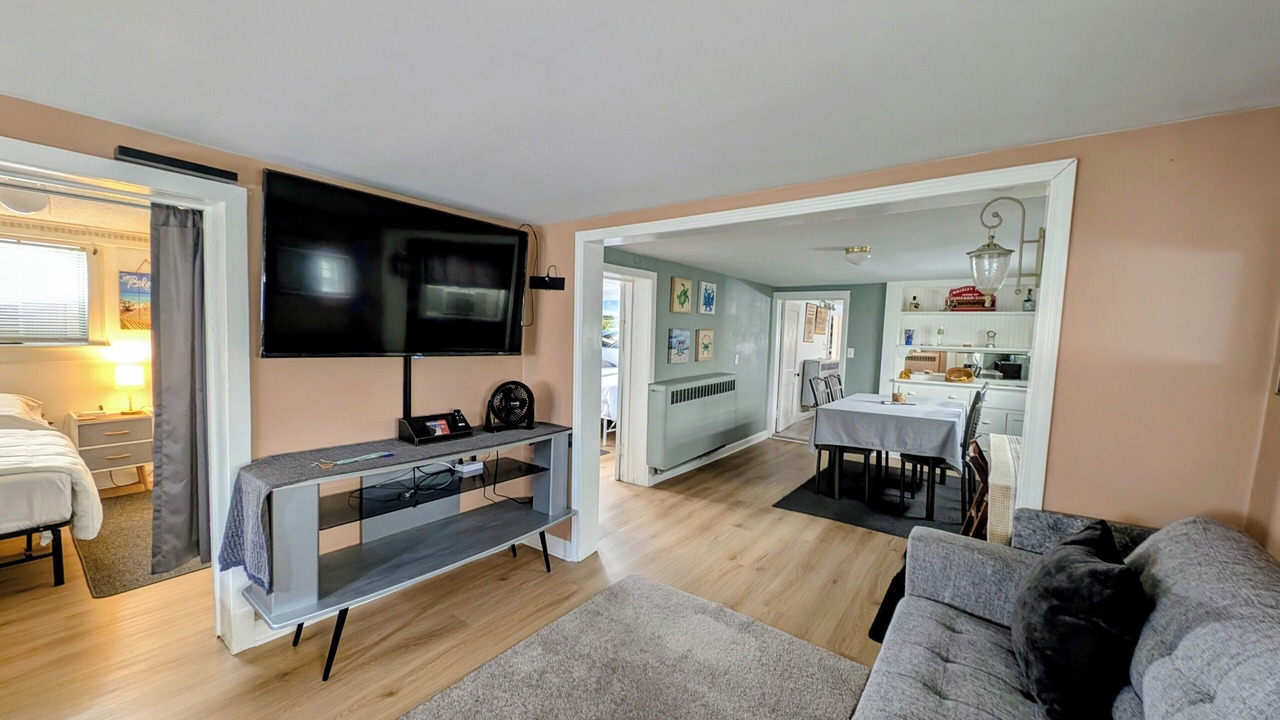 Photo of Livingroom in Irving Park East