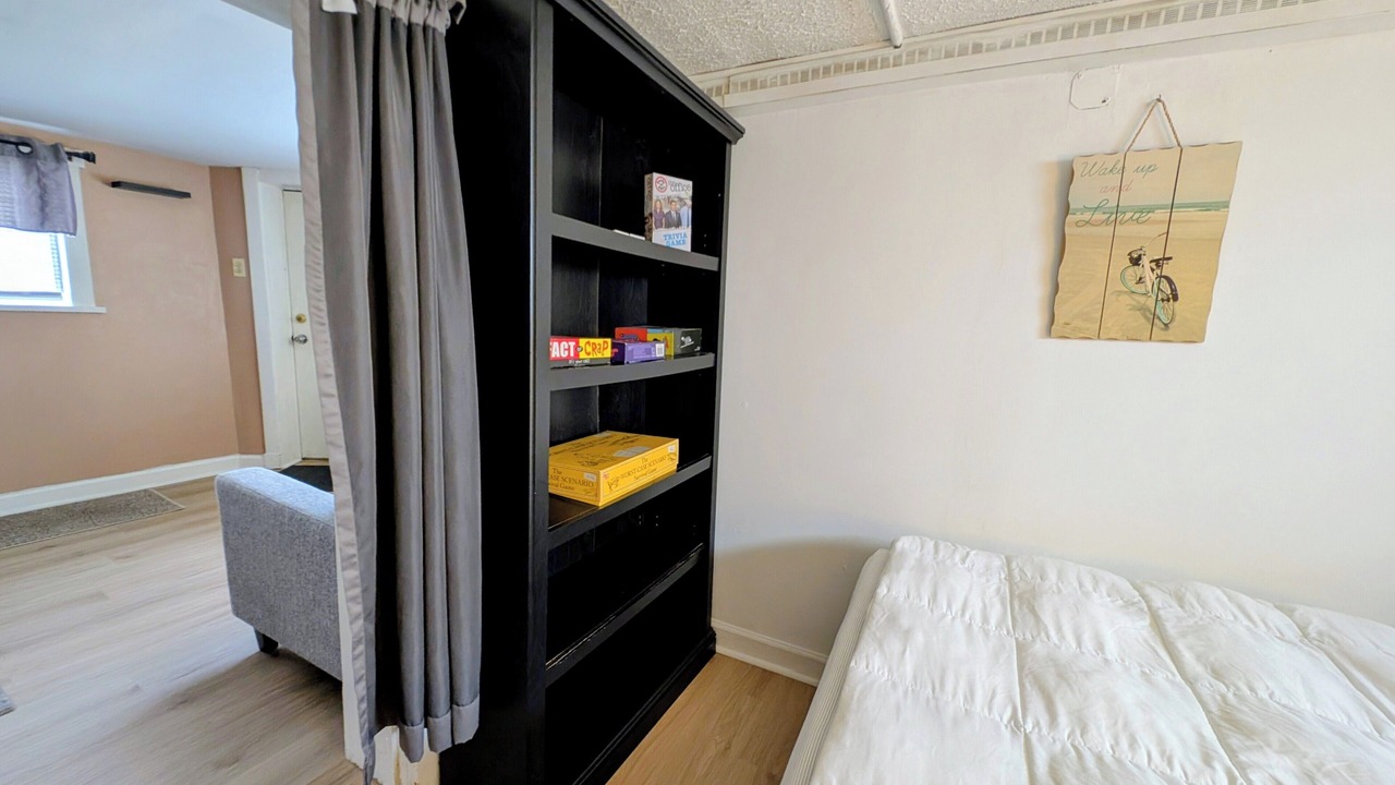 Photo of Bedroom in Irving Park East