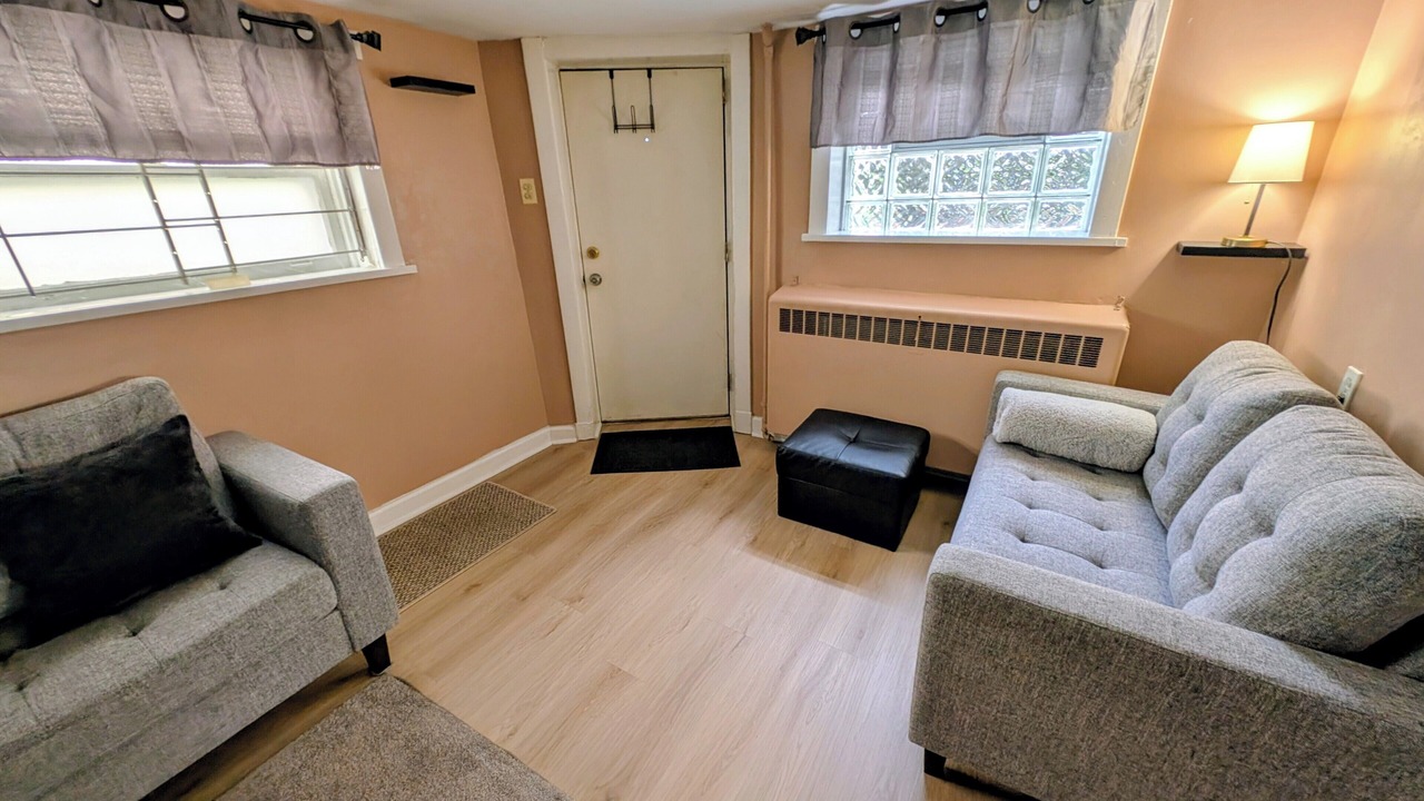 Photo of Livingroom in Irving Park East
