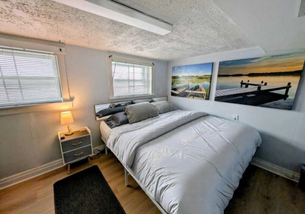 Photo of Bedroom in Irving Park East