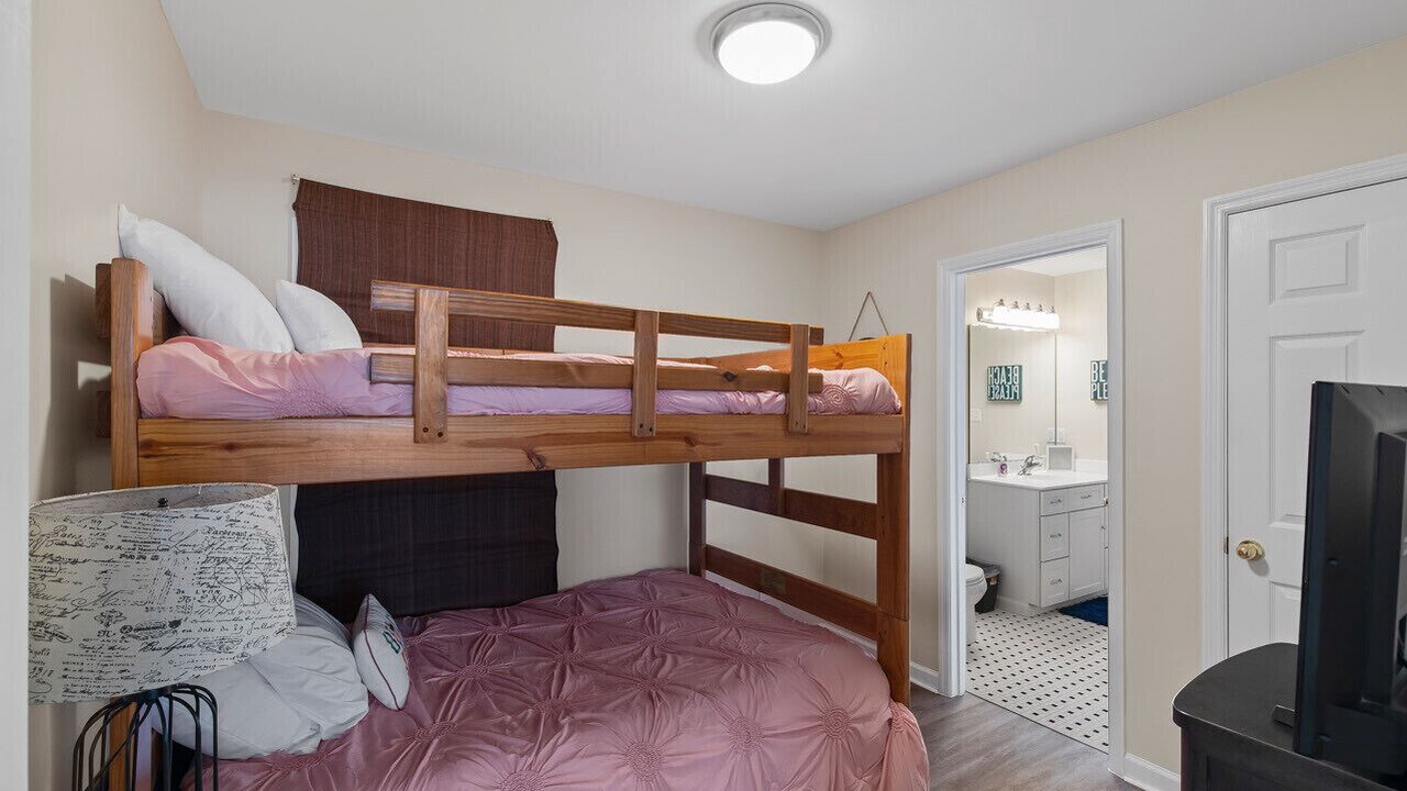 Photo of Bedroom in Surf City