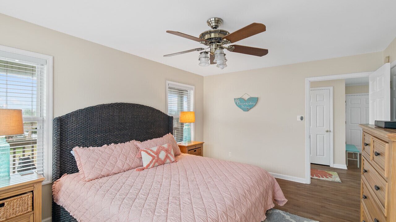 Photo of Bedroom in Surf City