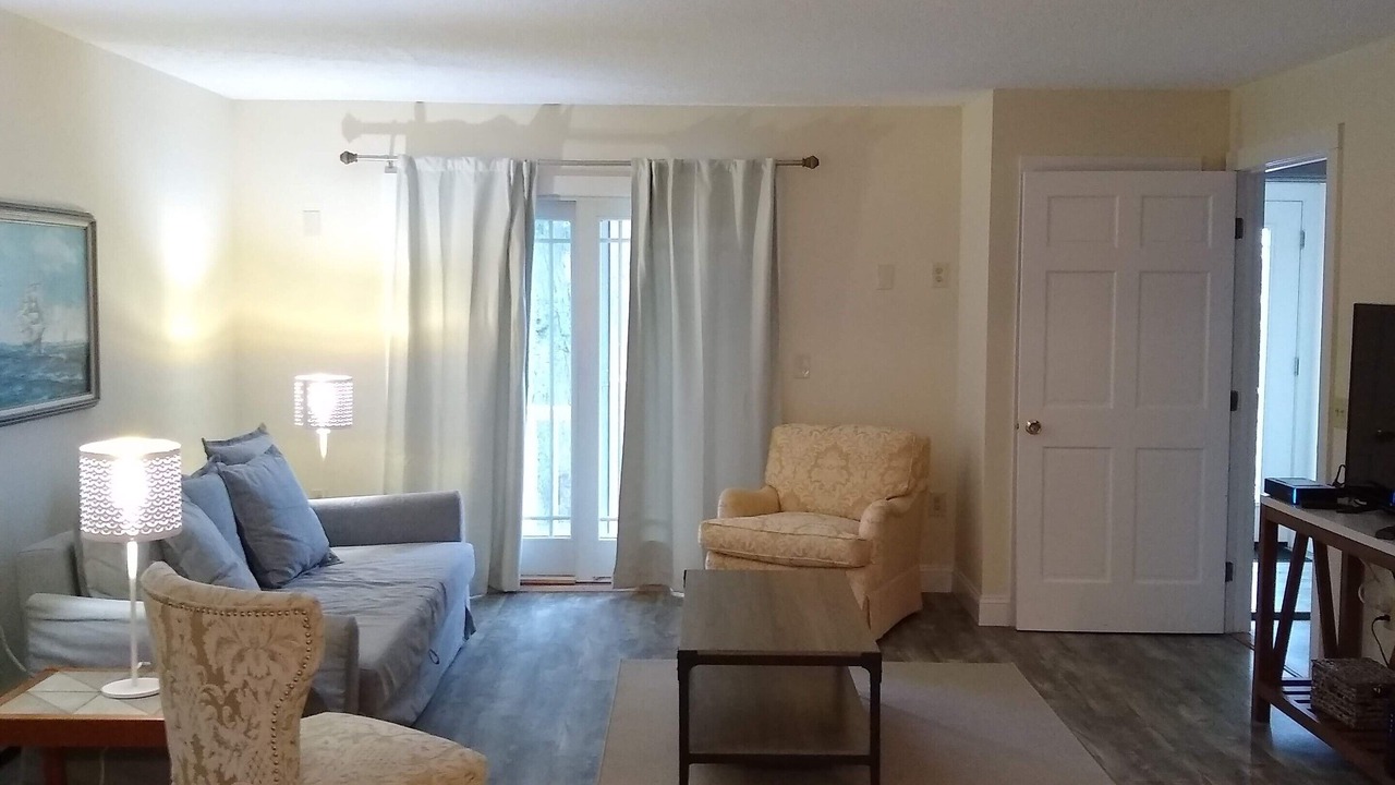 Photo of Livingroom in Newport East
