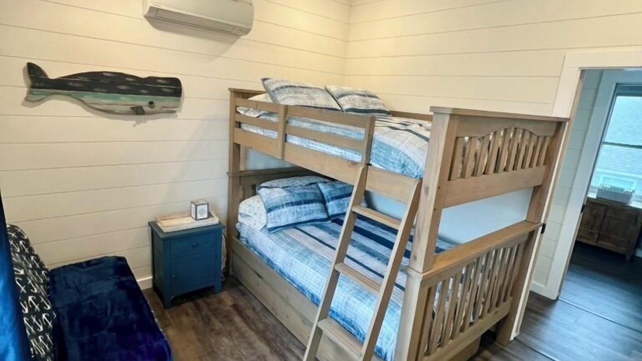 Photo of Bedroom in Ocean Beach