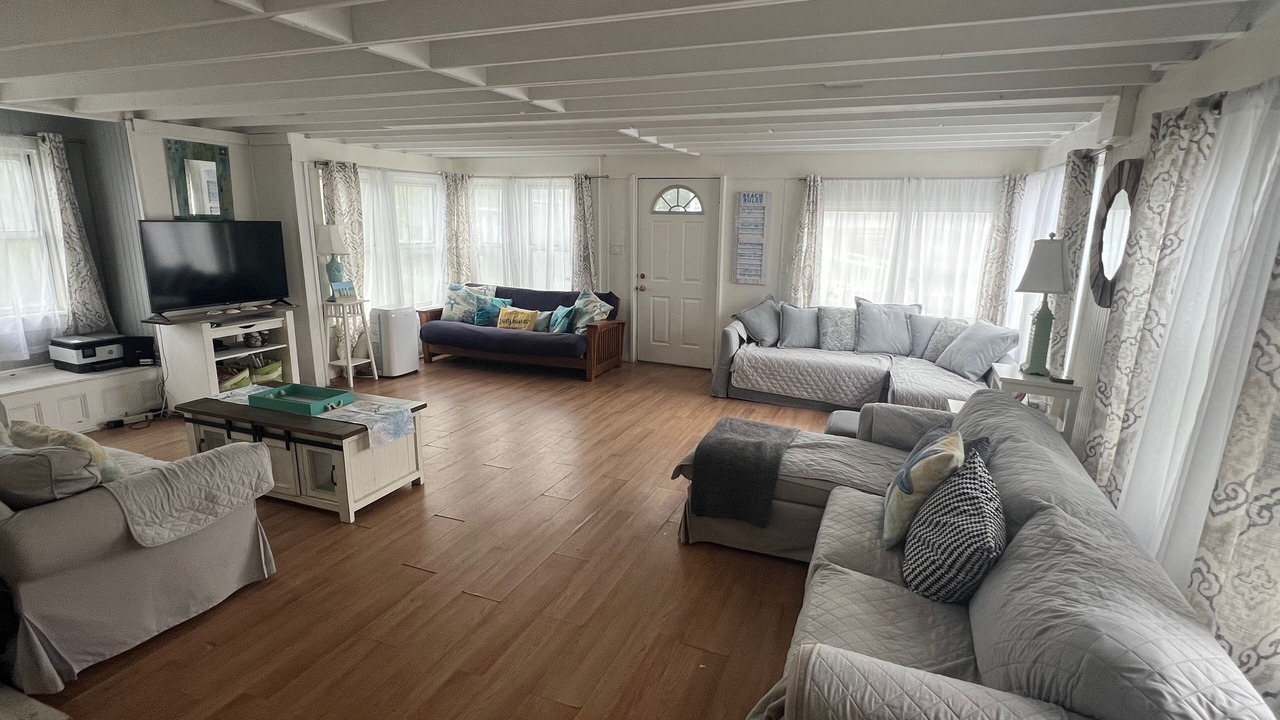 Photo of Livingroom in Ocean Beach