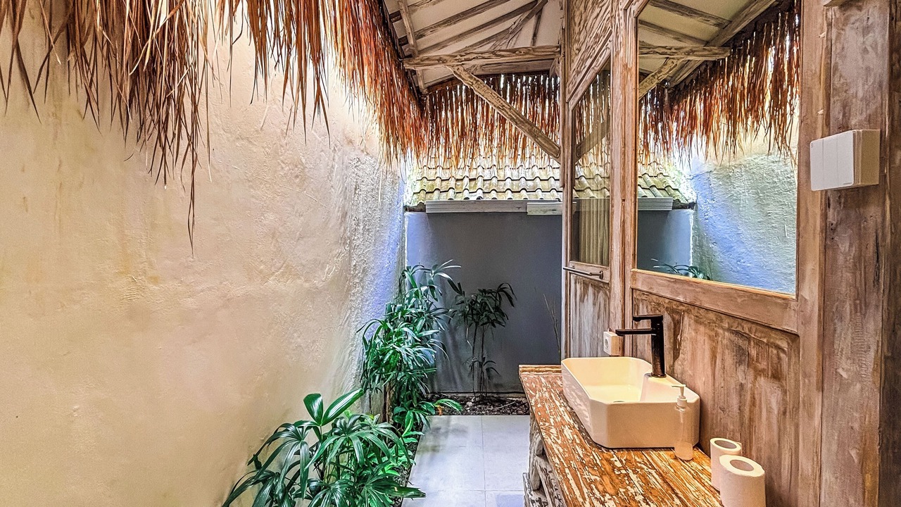 Photo of Bathroom in Munggu