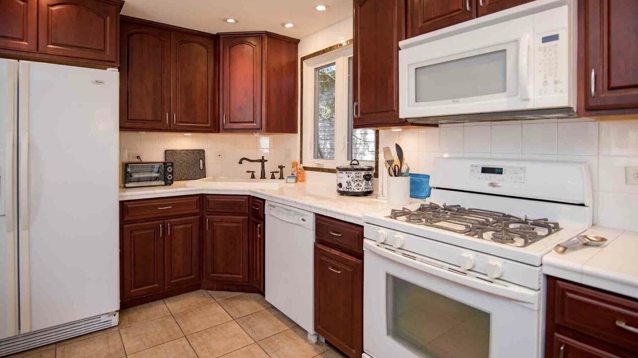 Photo of Kitchen in Grayslake