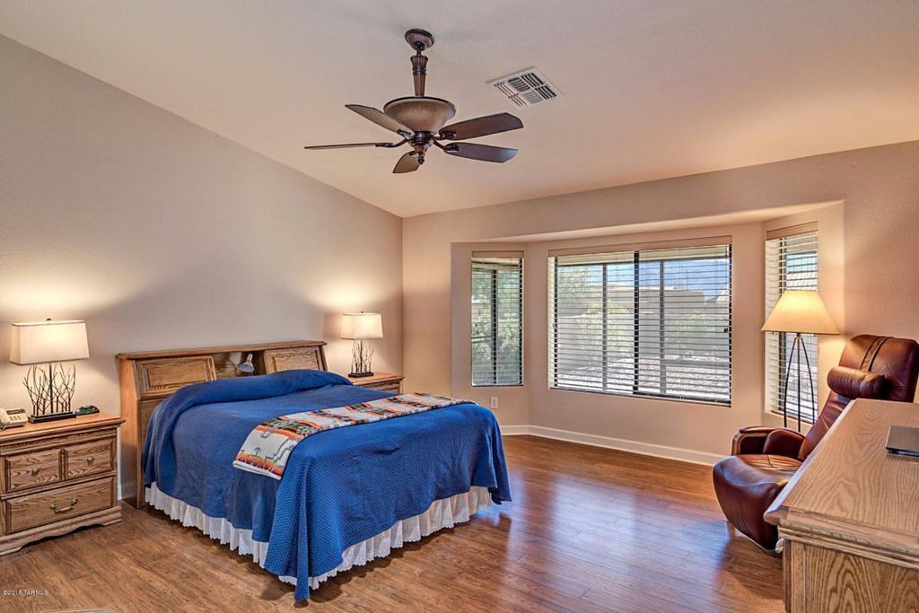 Photo of Bedroom in Saddlebrooke