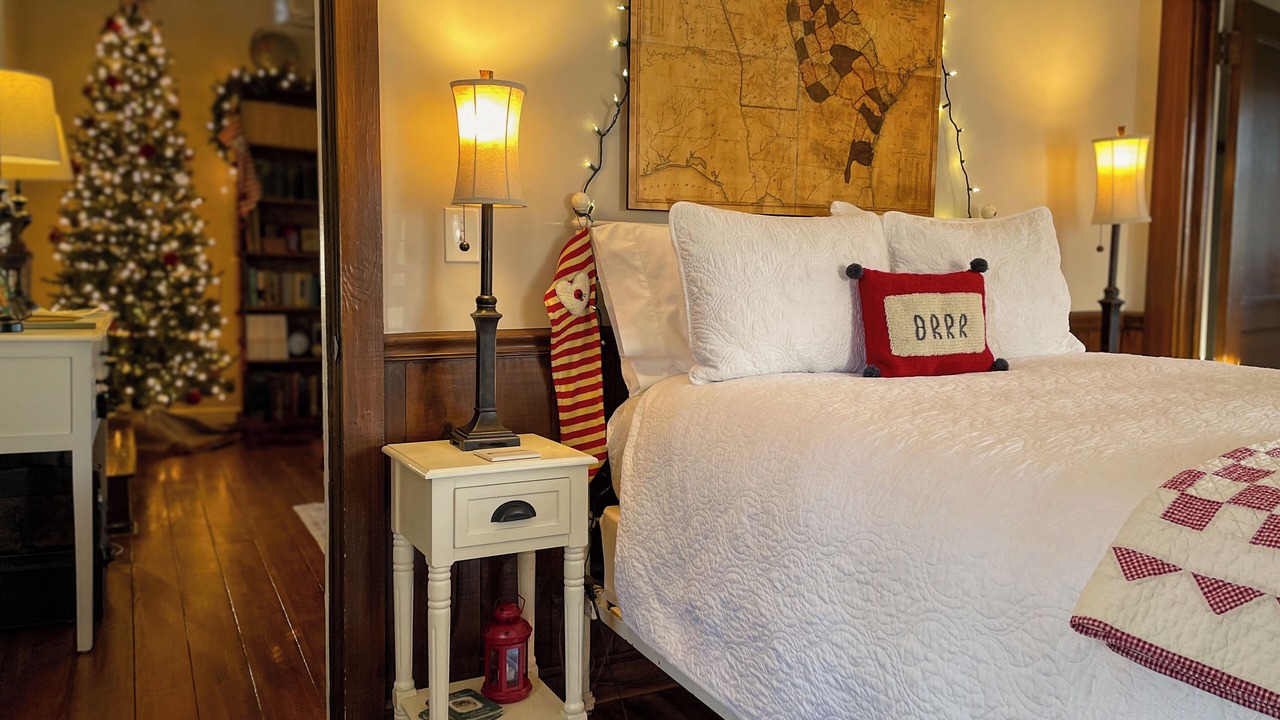 Photo of Bedroom in Dahlonega