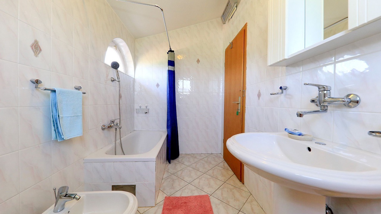 Photo of Bathroom in Mrljane