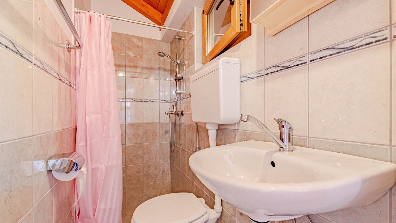 Photo of Bathroom in Cove Tri Zala (Zrnovo)