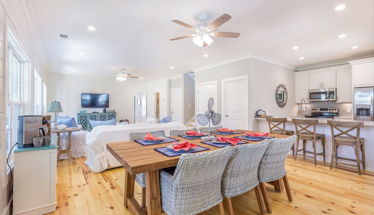 Photo of Livingroom in Savannah Beach