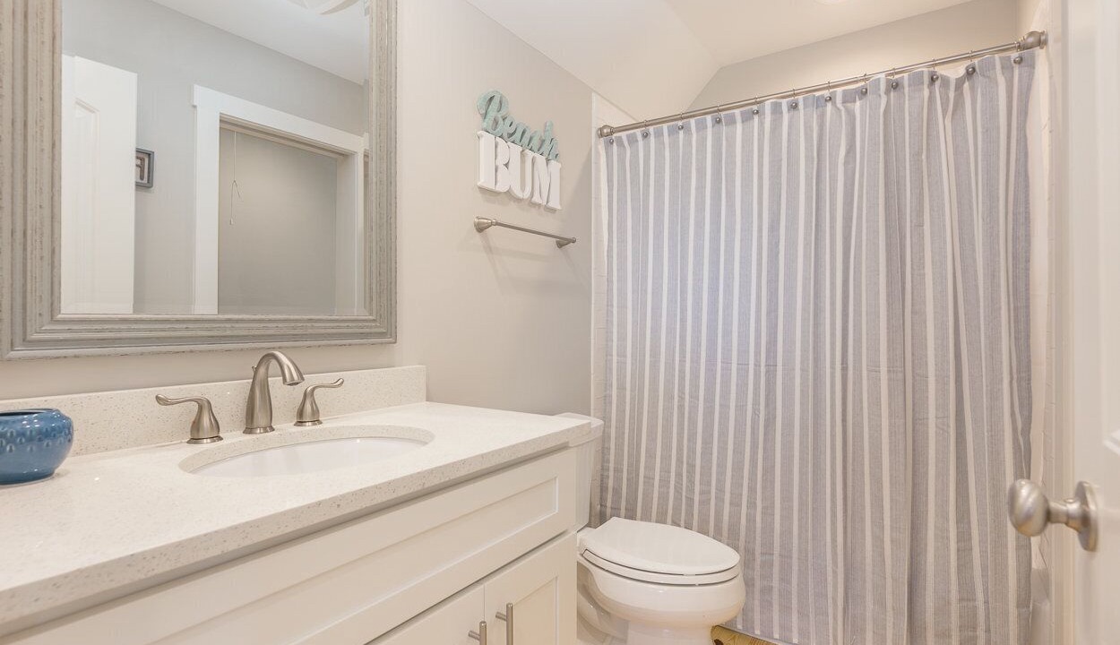 Photo of Bathroom in Savannah Beach