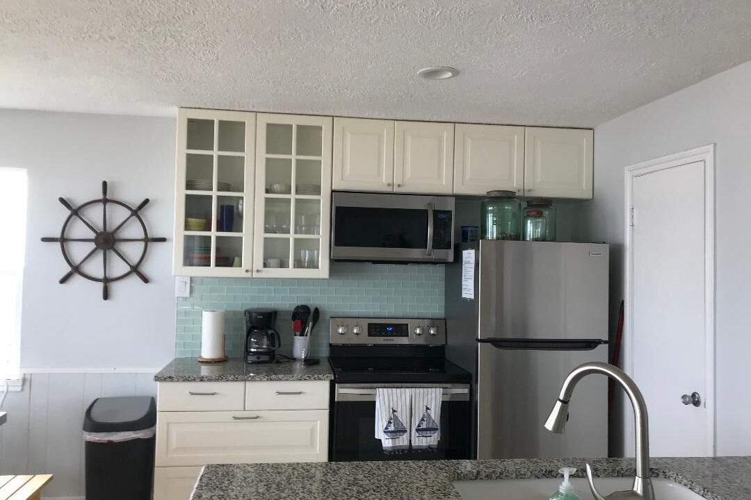 Photo of Kitchen in Bermuda Beach