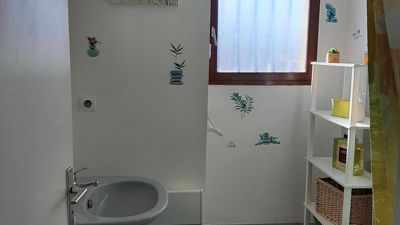 Photo of Bathroom in Poussan