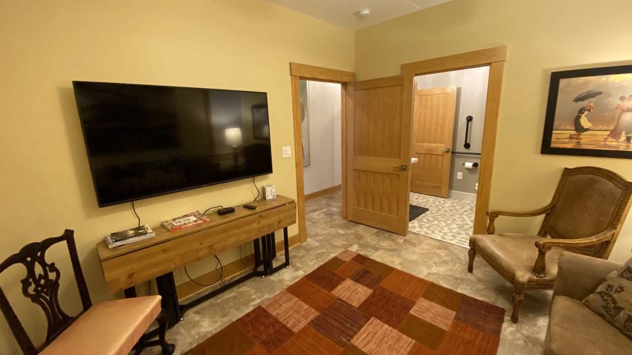 Photo of Bathroom in South Side Flats