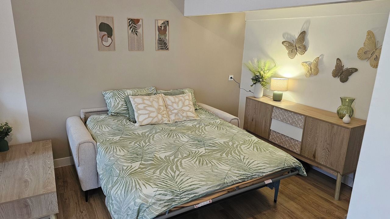 Photo of Bedroom in Caumont-sur-Durance