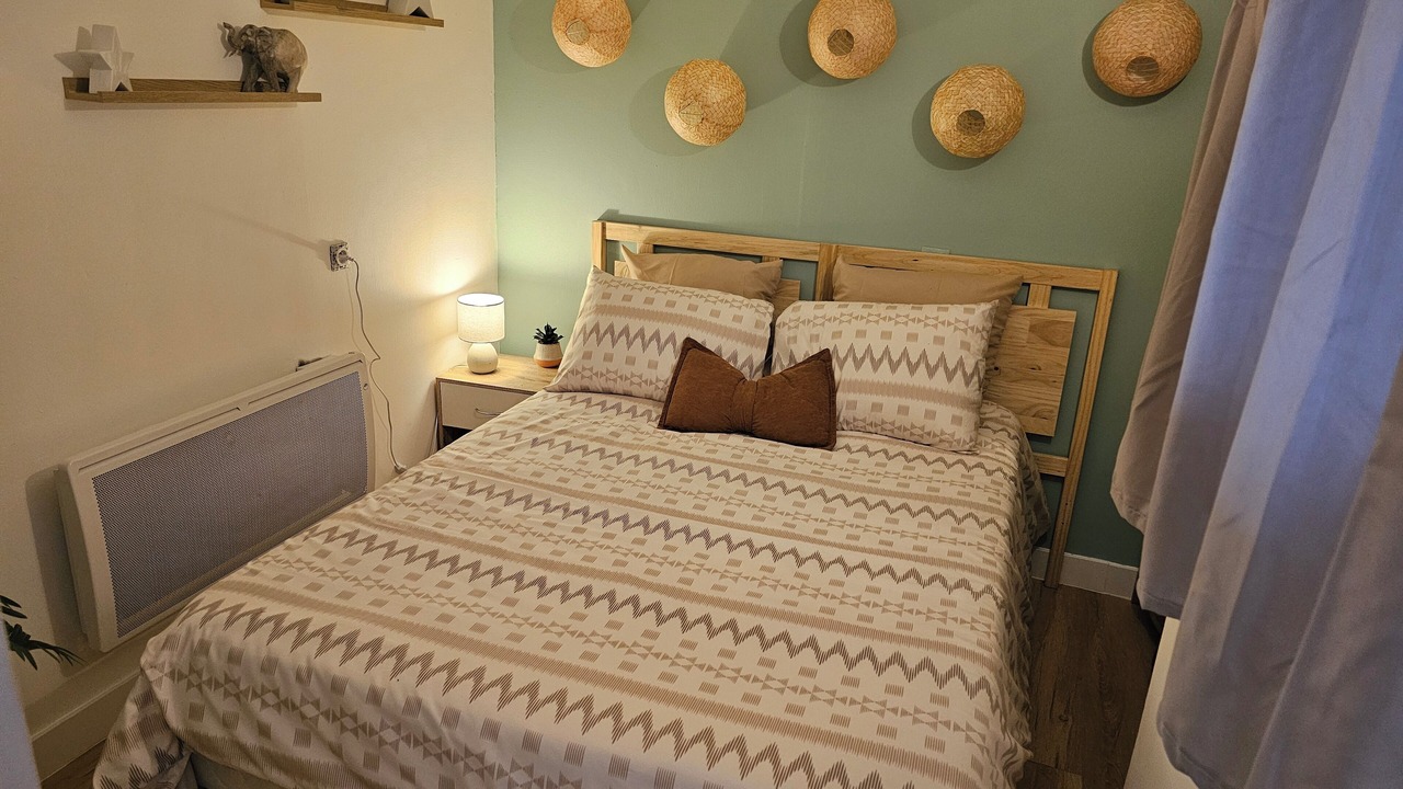 Photo of Bedroom in Caumont-sur-Durance