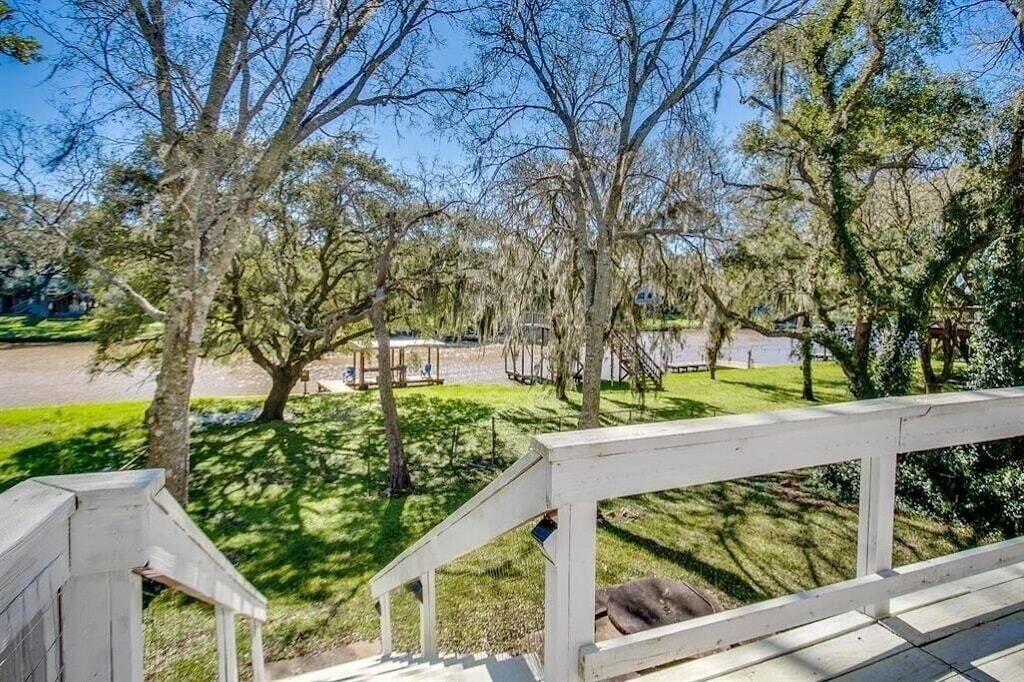 Photo of Outdoor in Cedar Lane