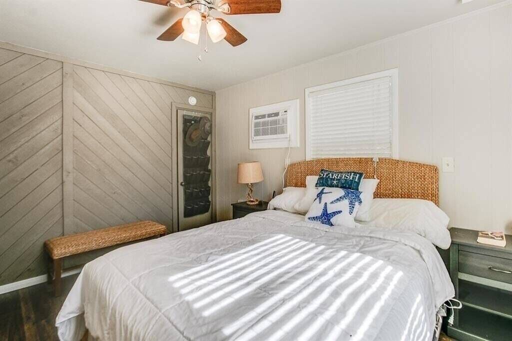 Photo of Bedroom in Cedar Lane
