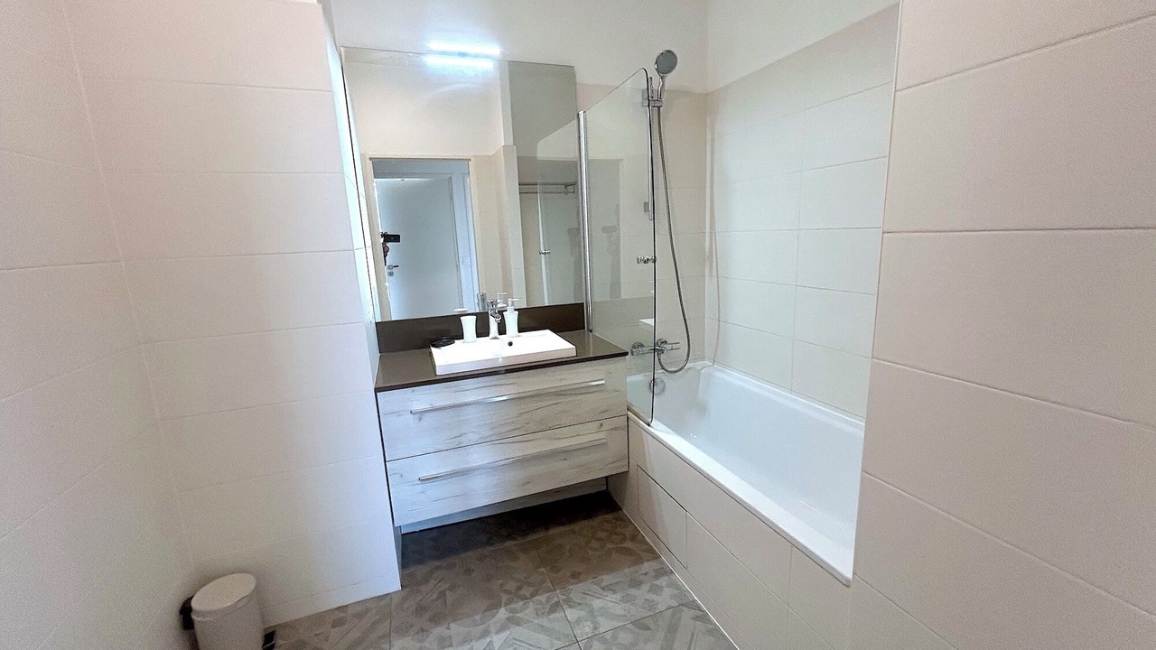 Photo of Bathroom in Batignolles
