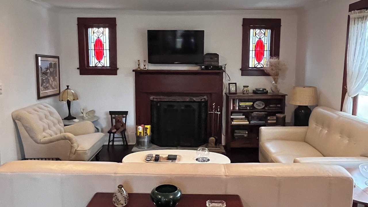 Photo of Livingroom in Southold