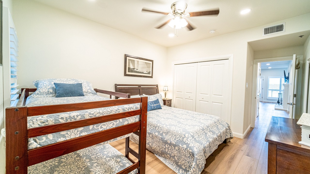 Photo of Bedroom in Highland Lake Estates