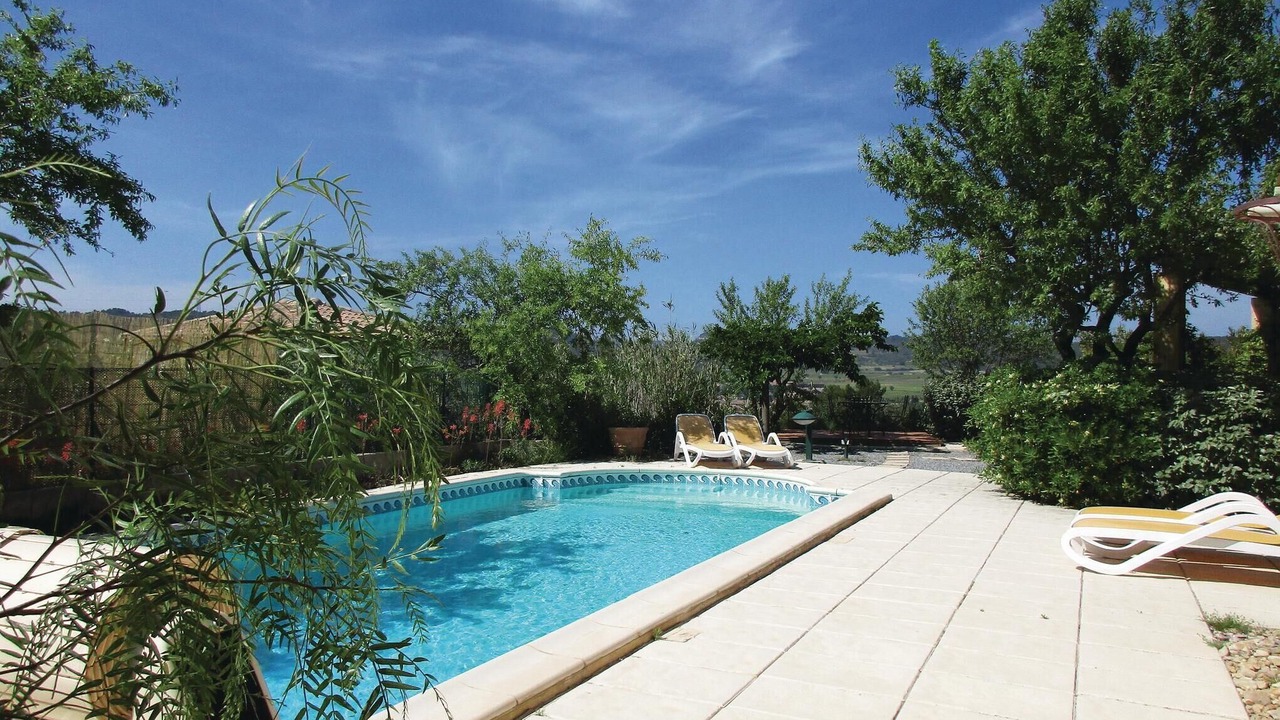 Photo of Others in Cruzy