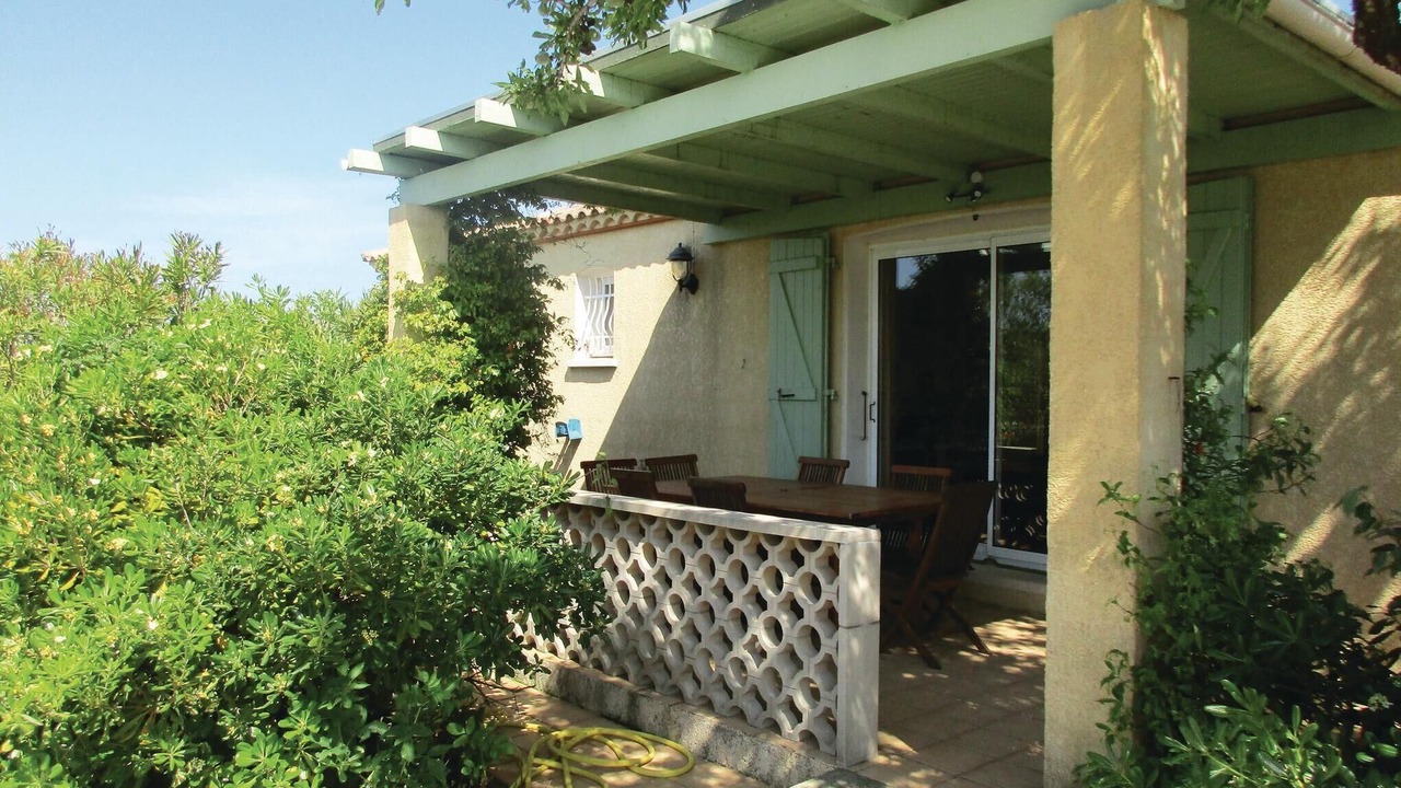 Photo of Others in Cruzy