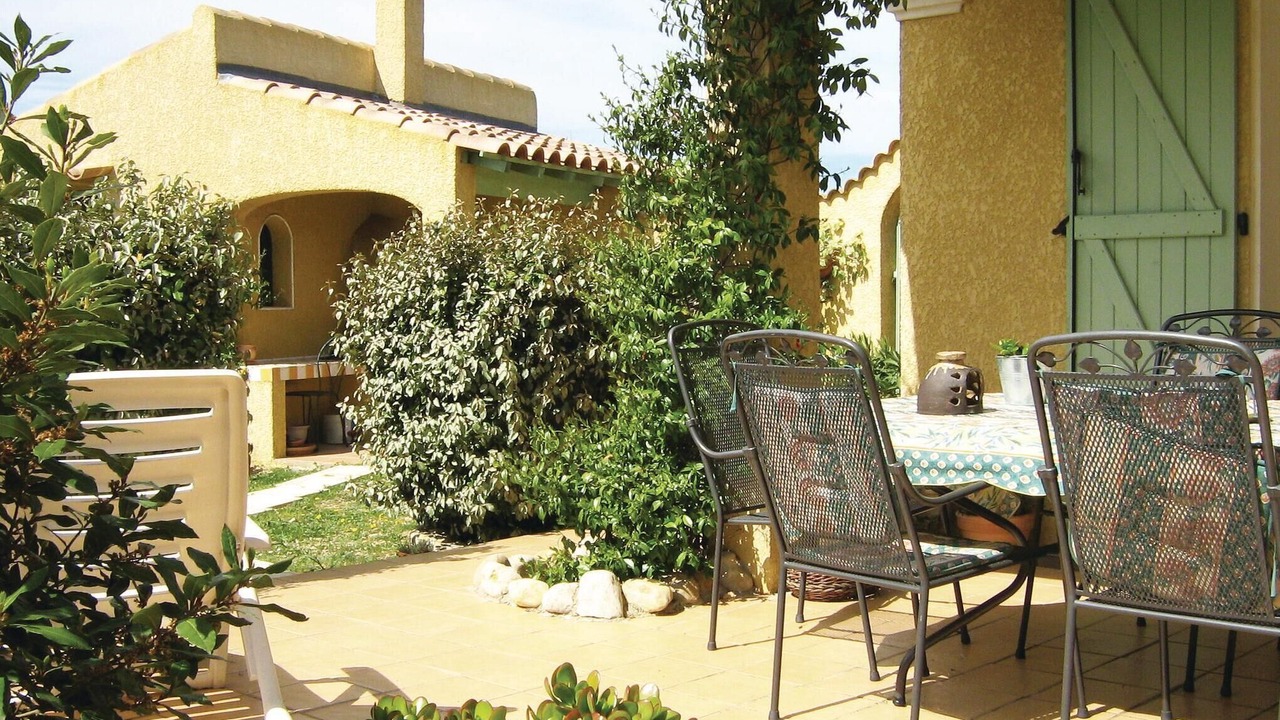 Photo of Others in Cruzy