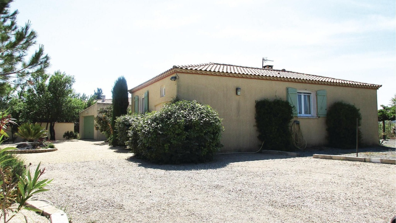 Photo of Others in Cruzy