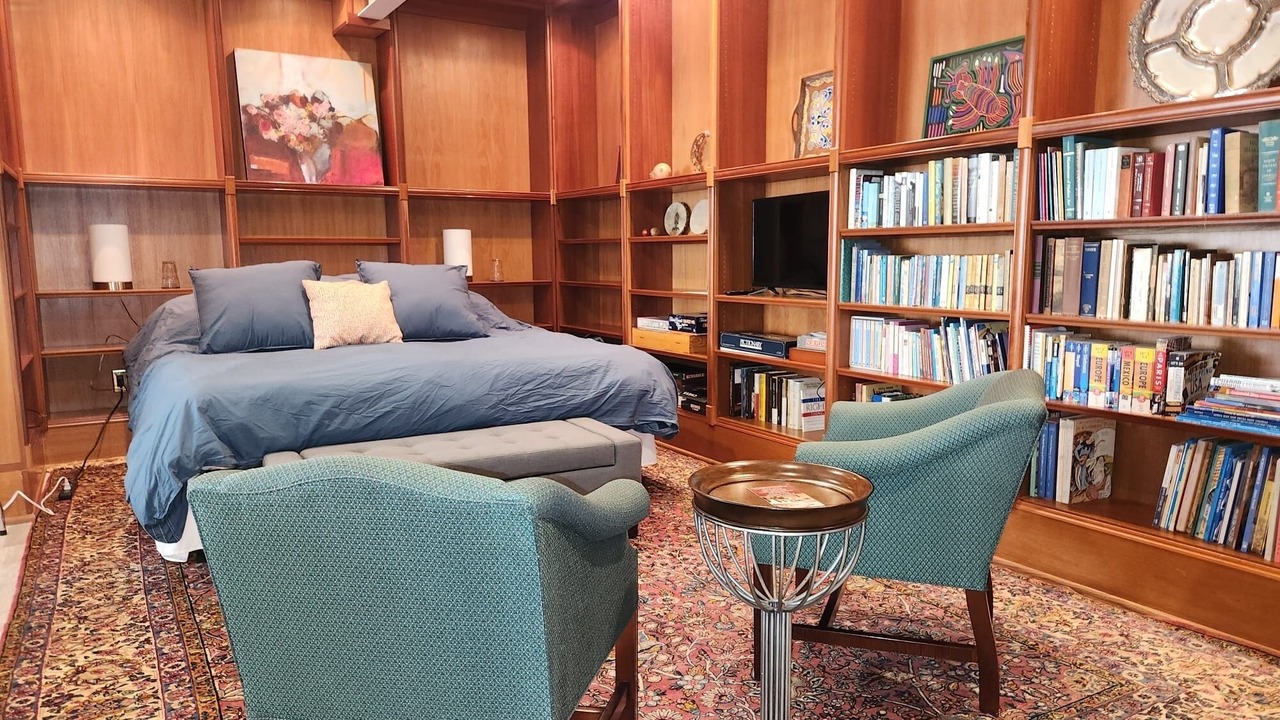 Photo of Bedroom in Historic Montford