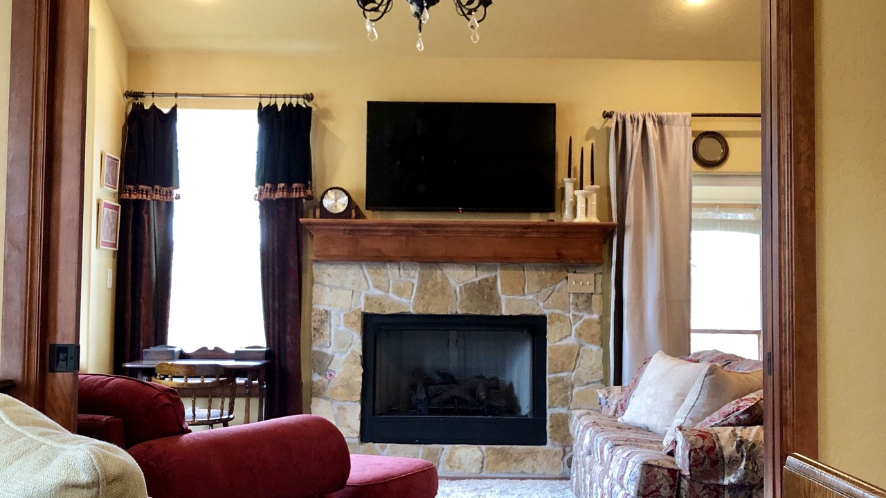Photo of Livingroom in Medicine Park
