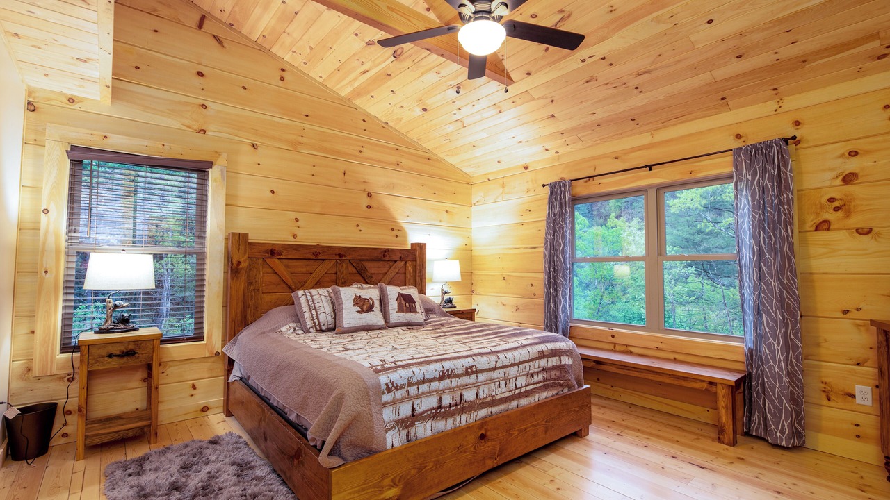 Photo of Bedroom in Hot Springs