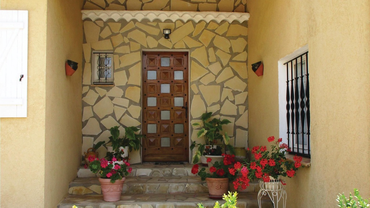 Photo of Others in Creissan