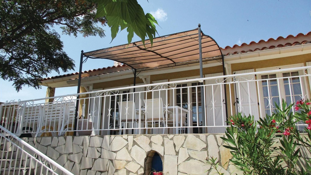 Photo of Others in Creissan