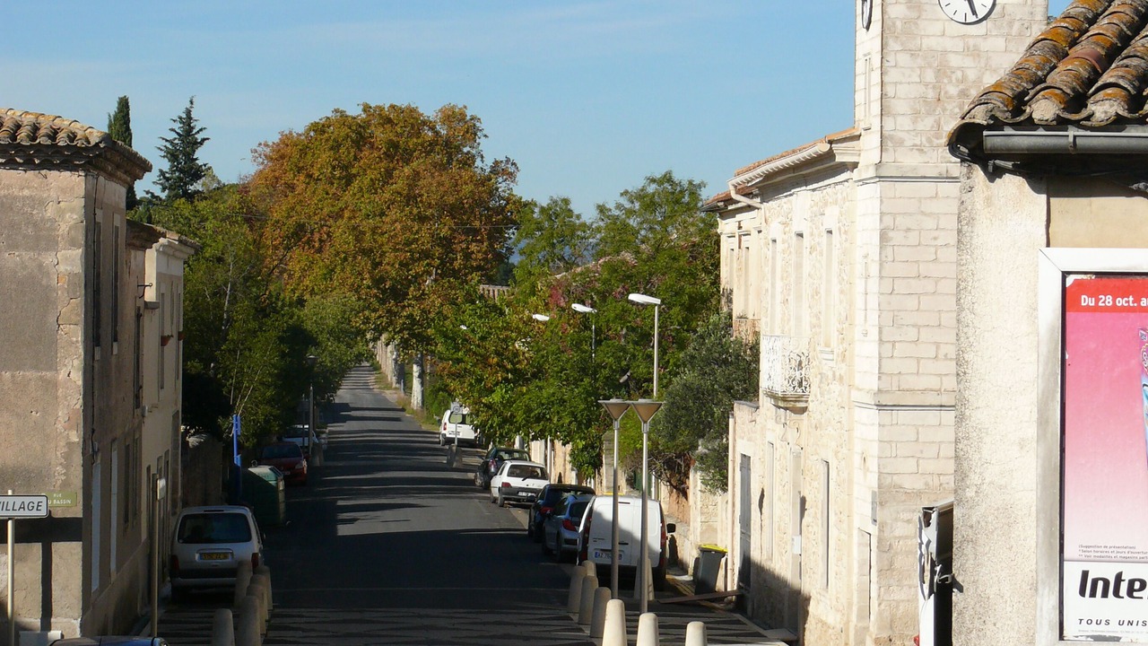 Photo of Others in Saint-Series