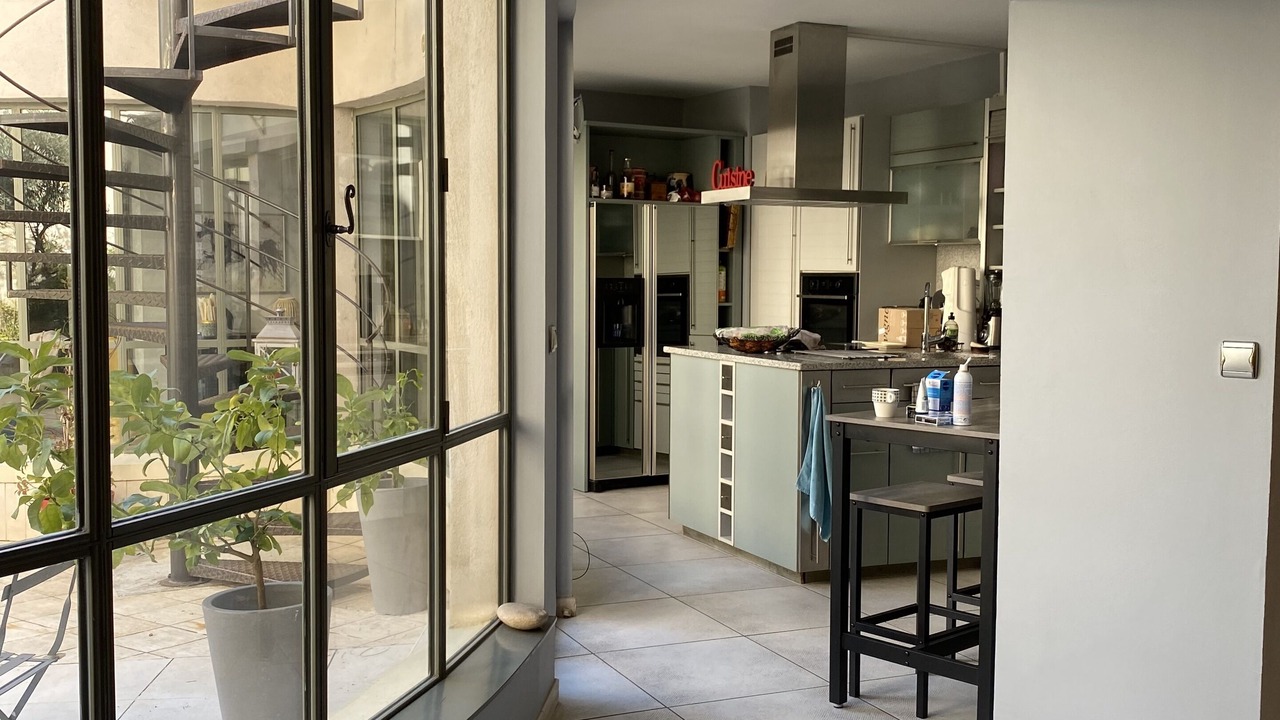 Photo of Kitchen in Saint-Series