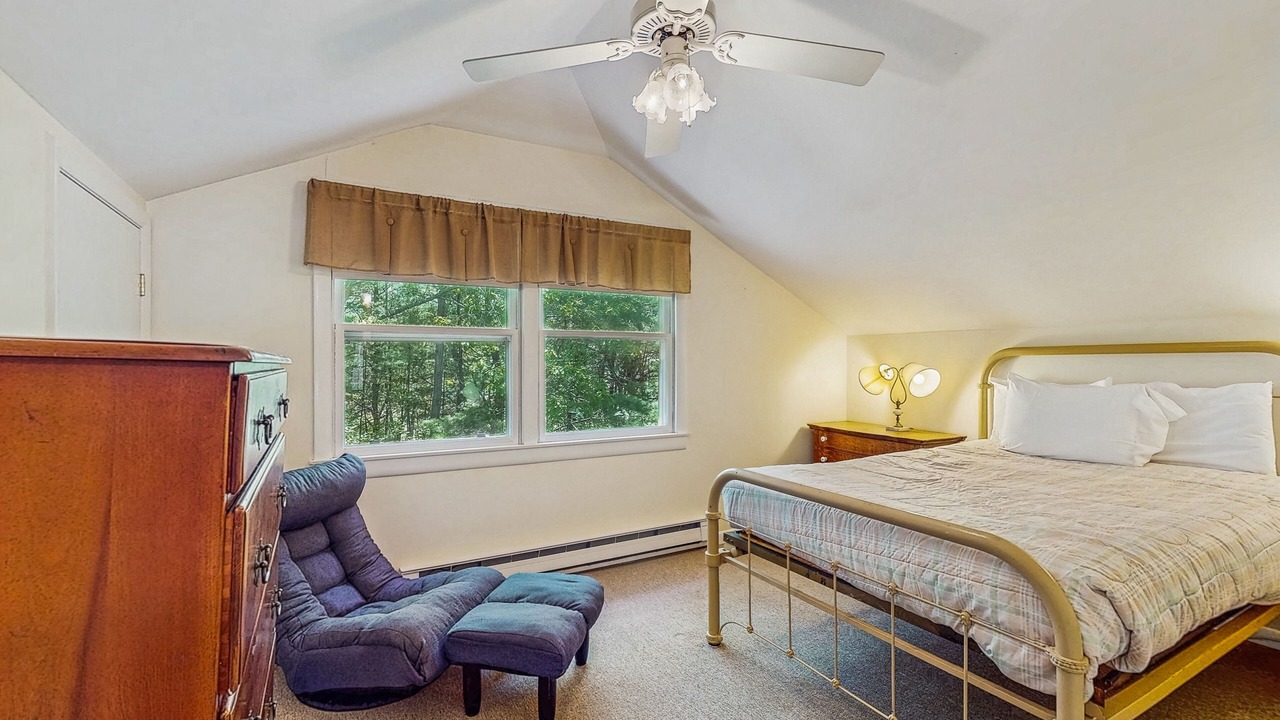 Photo of Bedroom in Ogunquit