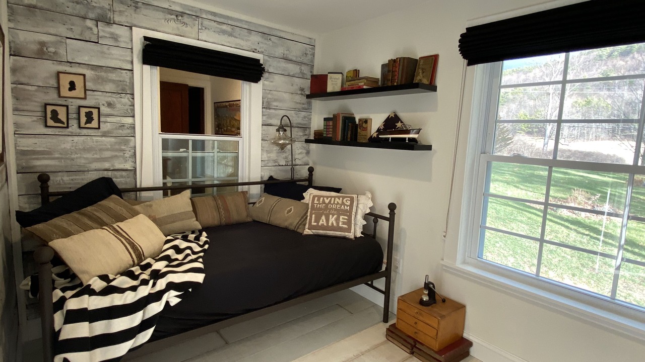 Photo of Bedroom in Ticonderoga