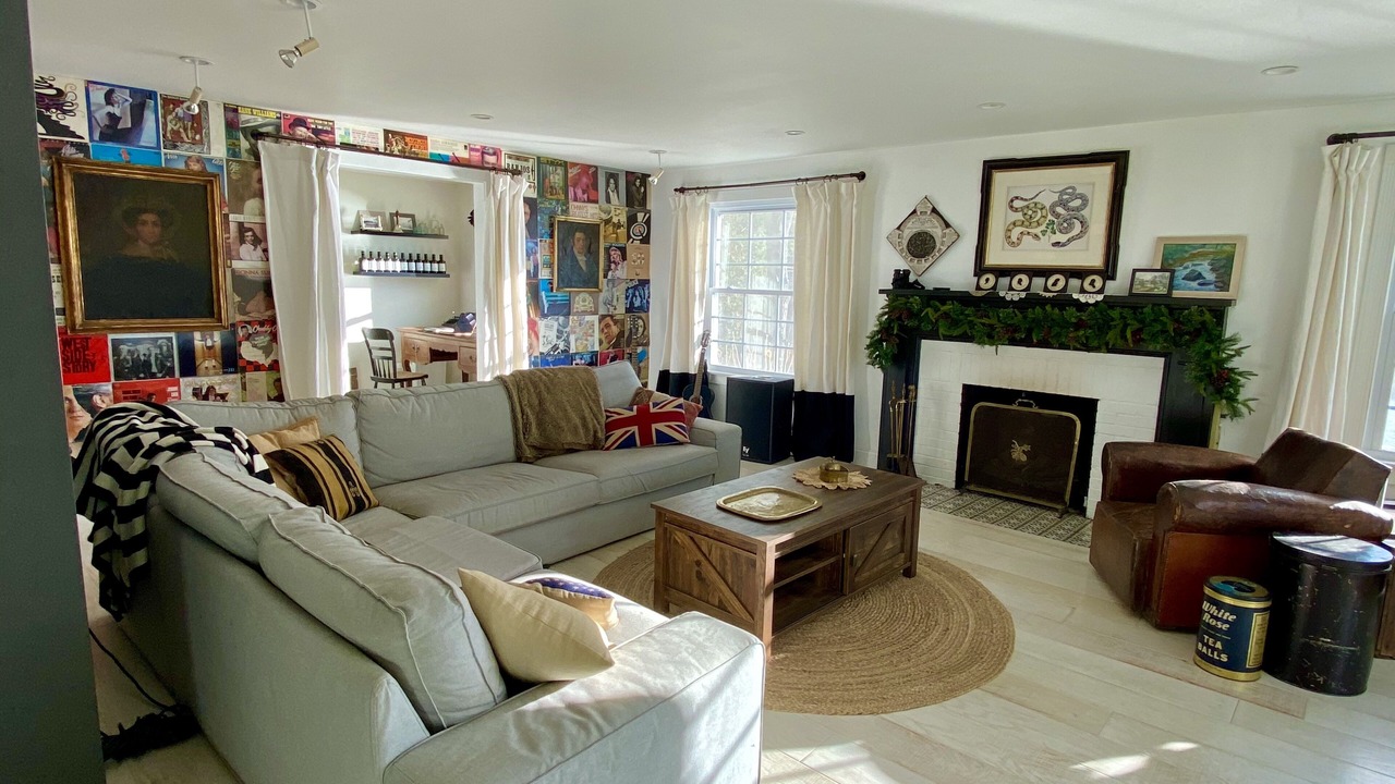 Photo of Livingroom in Ticonderoga